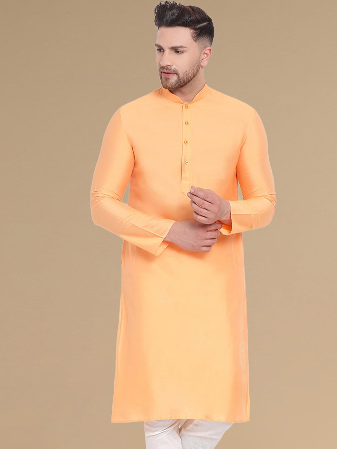 

Sanwara Mandarin Collar Long Sleeves Straight Kurta, Orange