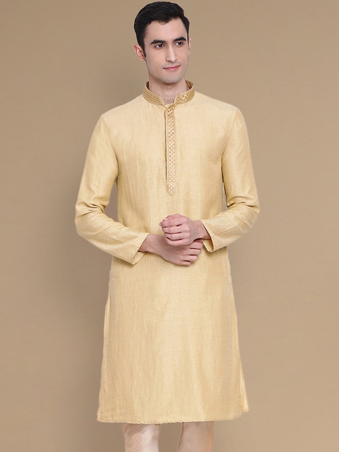 

Sanwara Thread Work Strigth Kurta, Beige