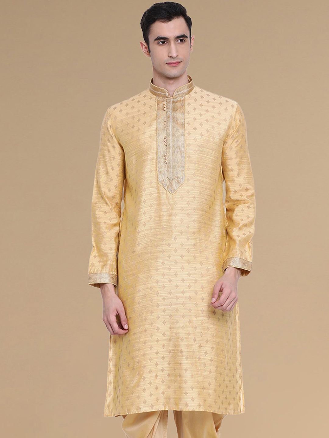 

Sanwara Ethnic Motifs Printed Thread Work Strigth Kurta, Gold