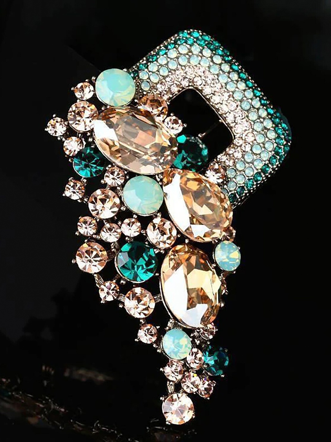 

SYGA Women Diamond Encrusted Brooch Jewellery Pin, Gold