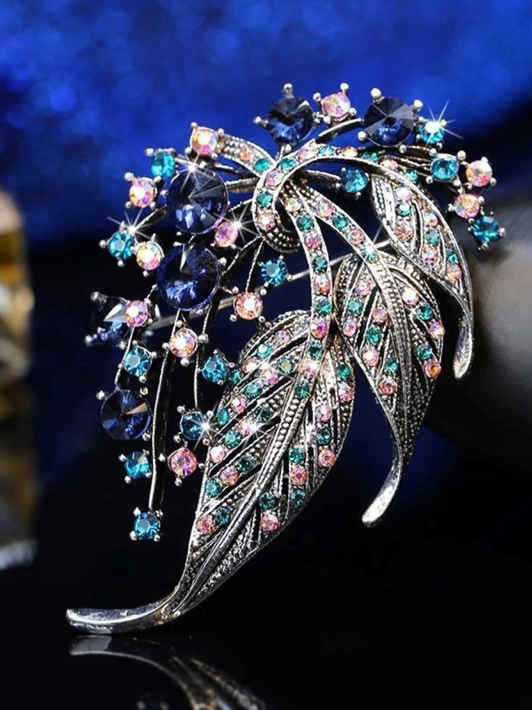 

SYGA Women Silver-Toned Embellished Leaf Brooch, Blue