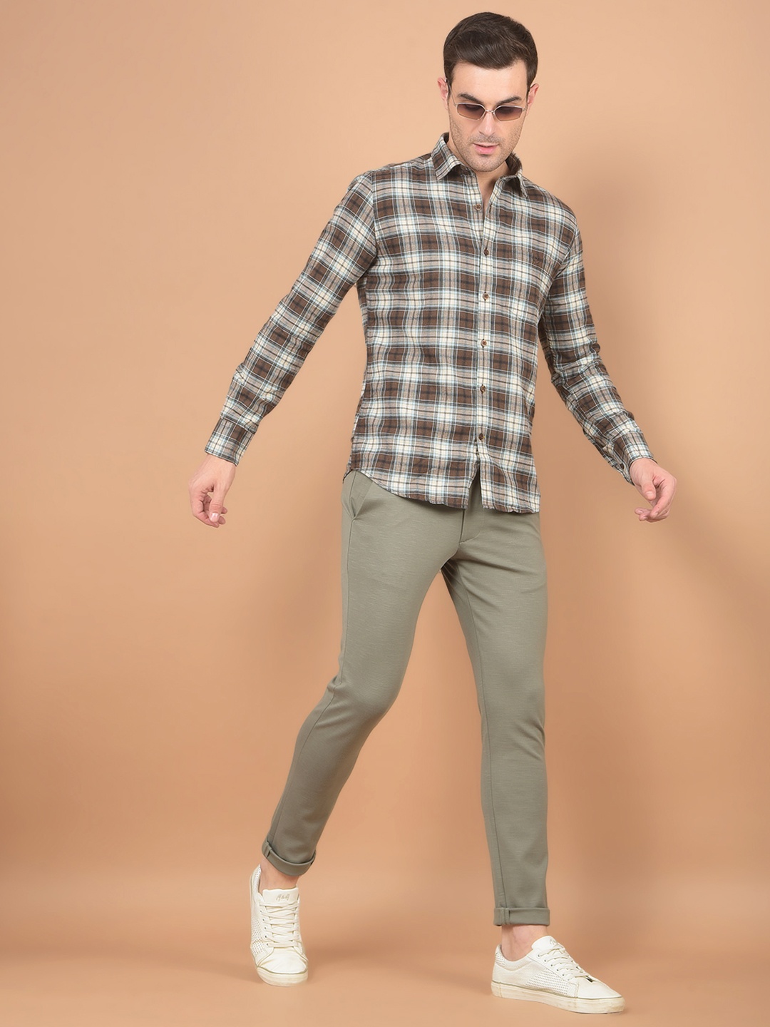 

Crimsoune Club Men Original Slim Fit Chinos Trouser, Grey