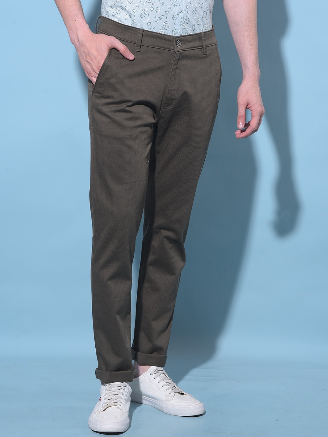 

Crimsoune Club Men Original Mid-Rise Slim Fit Cotton Chinos Trousers, Olive