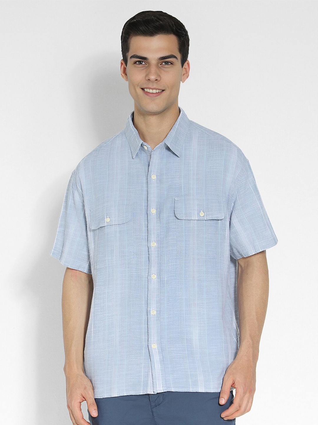 

AMERICAN EAGLE OUTFITTERS Striped Button-Up Poolside Casual Shirt, Blue