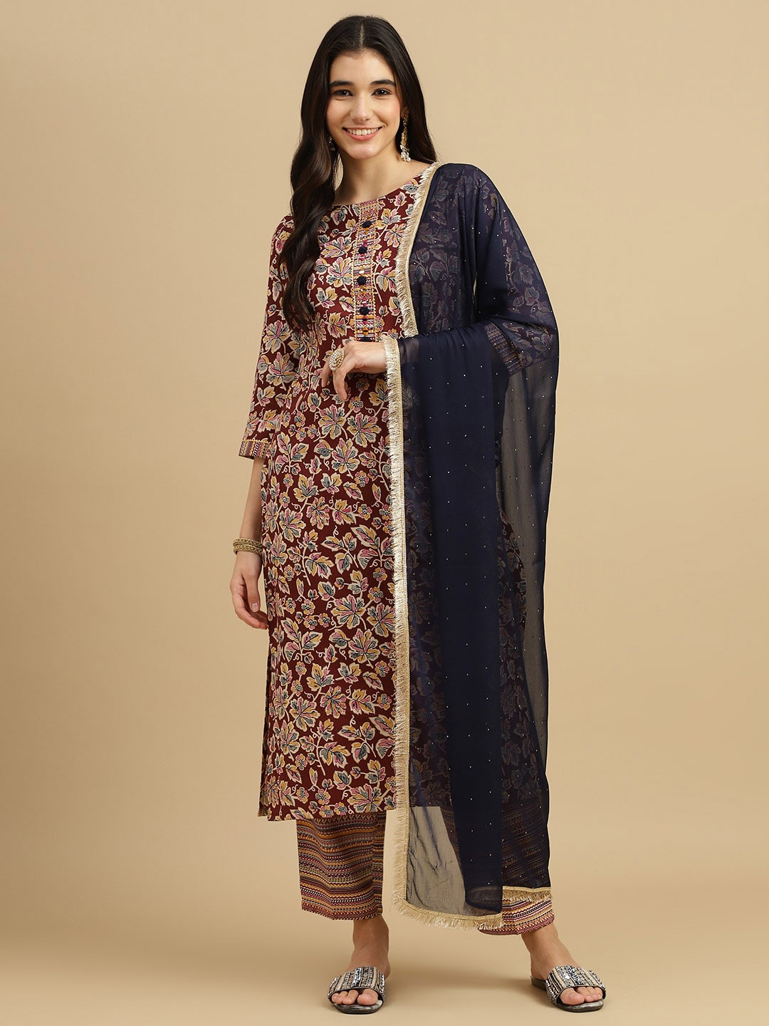 

J Turritopsis Floral Printed Straight Kurta with Trousers & Dupatta, Maroon