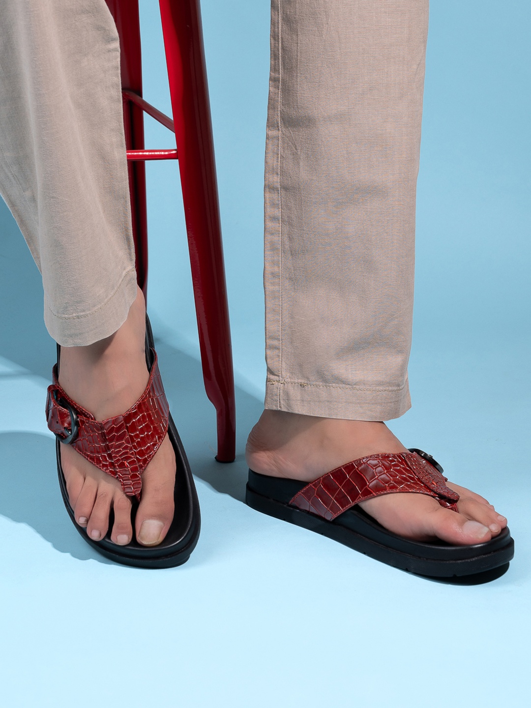 

Alberto Torresi Textured Buckle Detailed Leather Comfort Sandals, Maroon