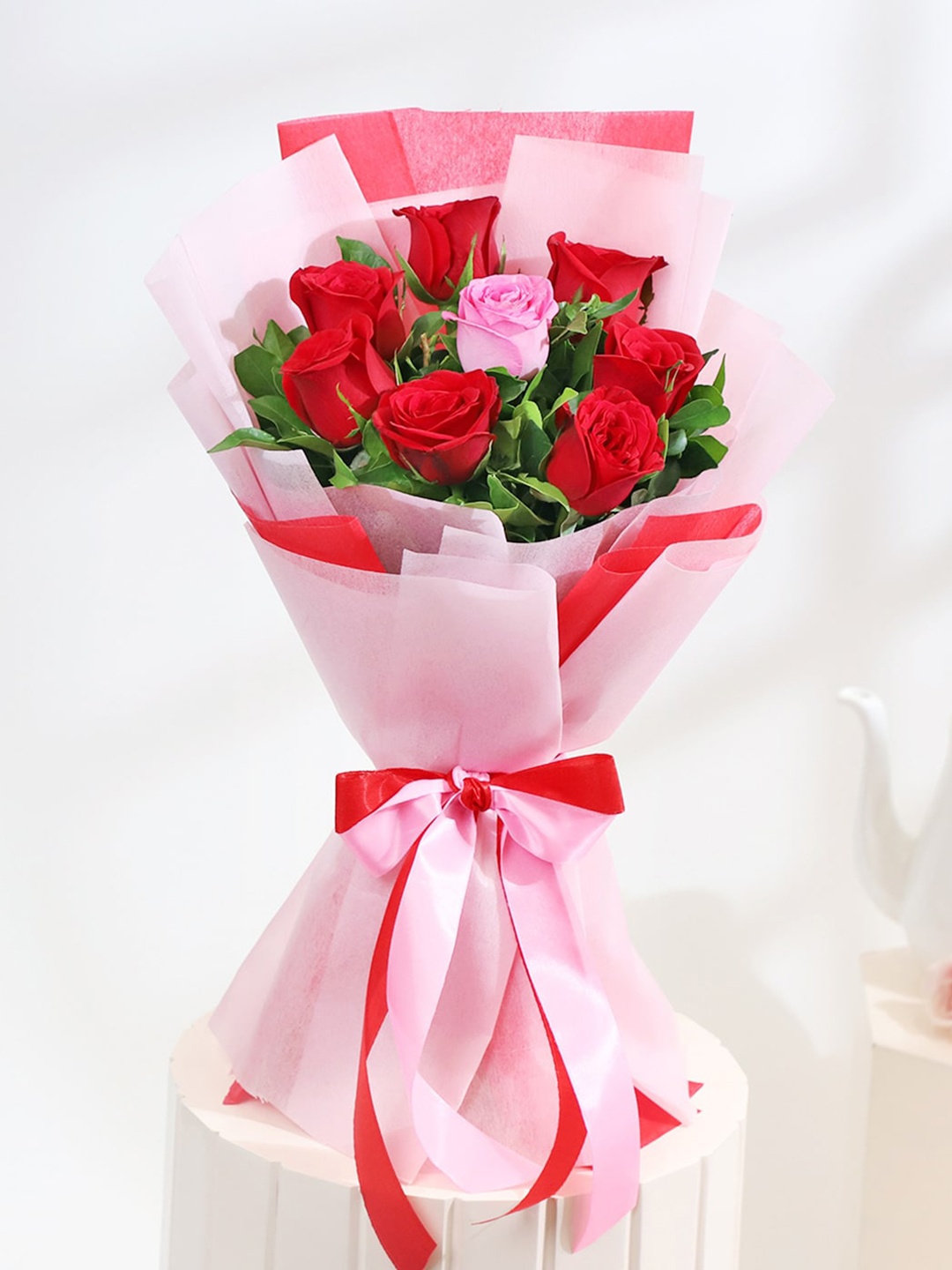 

IGP Red & Pink Roses Fresh Flowers Bouquet
