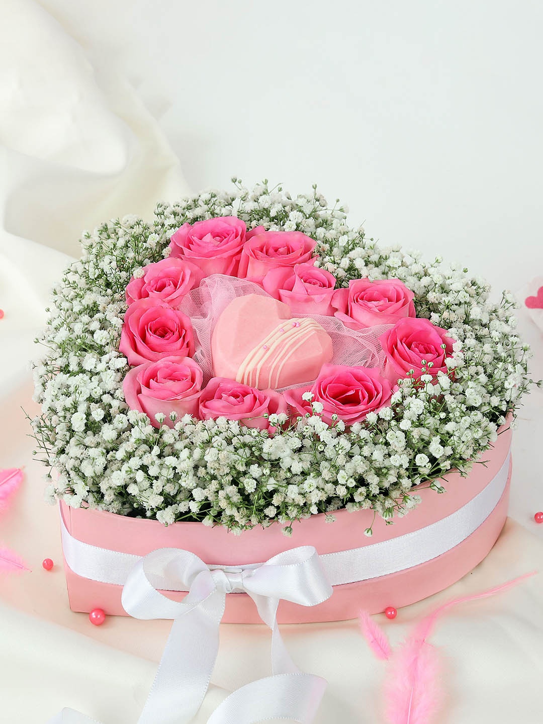 

IGP Heart-shaped Roses Surprise Assorted Gifts, Pink