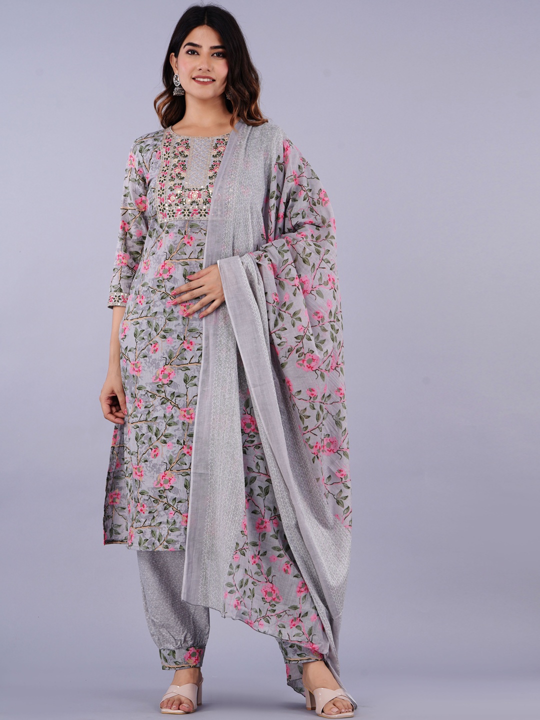 

EKAKRITI Floral Printed Thread Work Straight Kurta with Palazzos & Dupatta, Grey