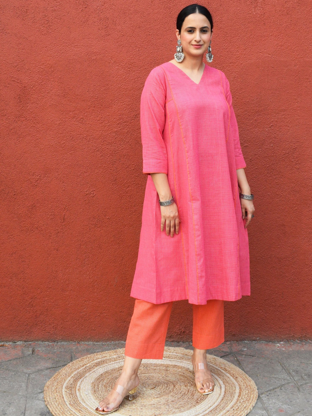 

House of Moxa Checked A-Line Pure Cotton Kurta with Trousers, Pink