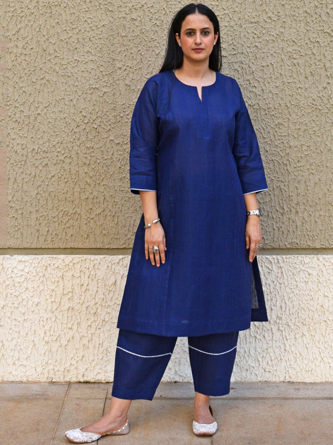 

House of Moxa Straight Linen Kurta with Pyjamas, Blue