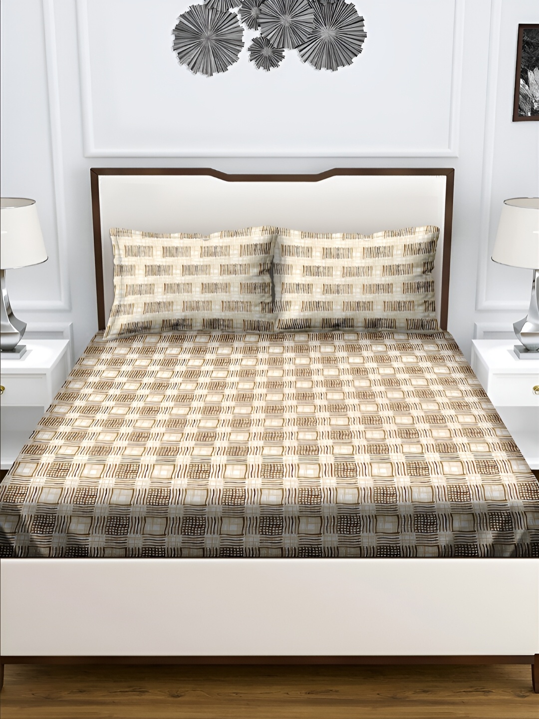 

Aura Brown & White Geometric 180 TC Queen Bedsheet with 2 Pillow Covers