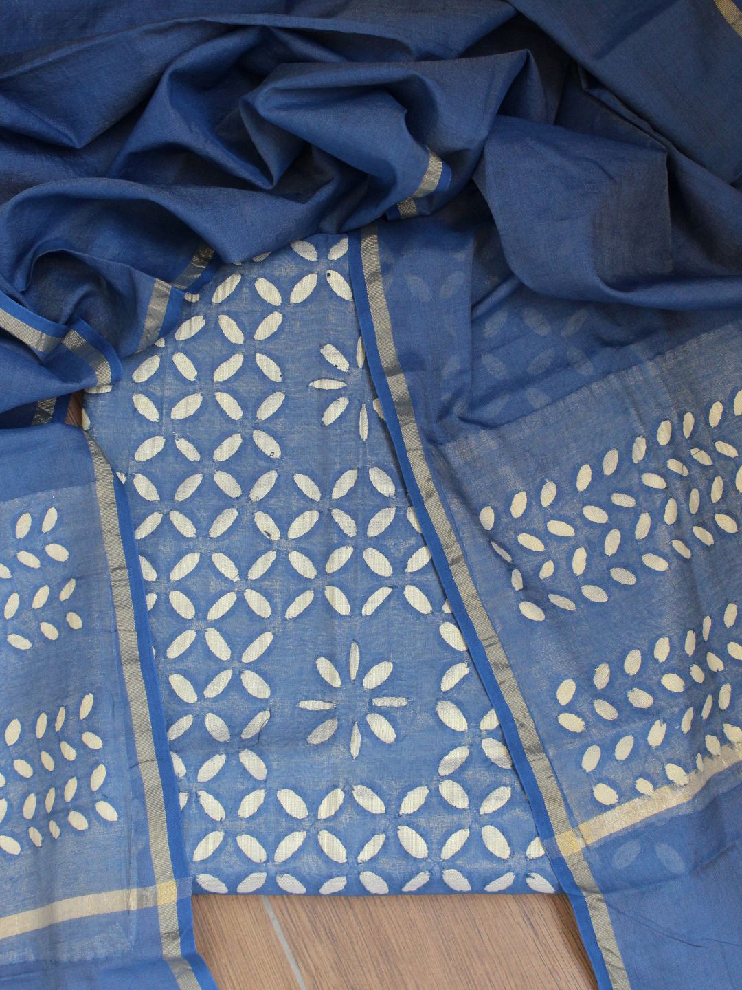 

Weaves of Tradition Floral Embroidered Unstitched Dress Material, Blue
