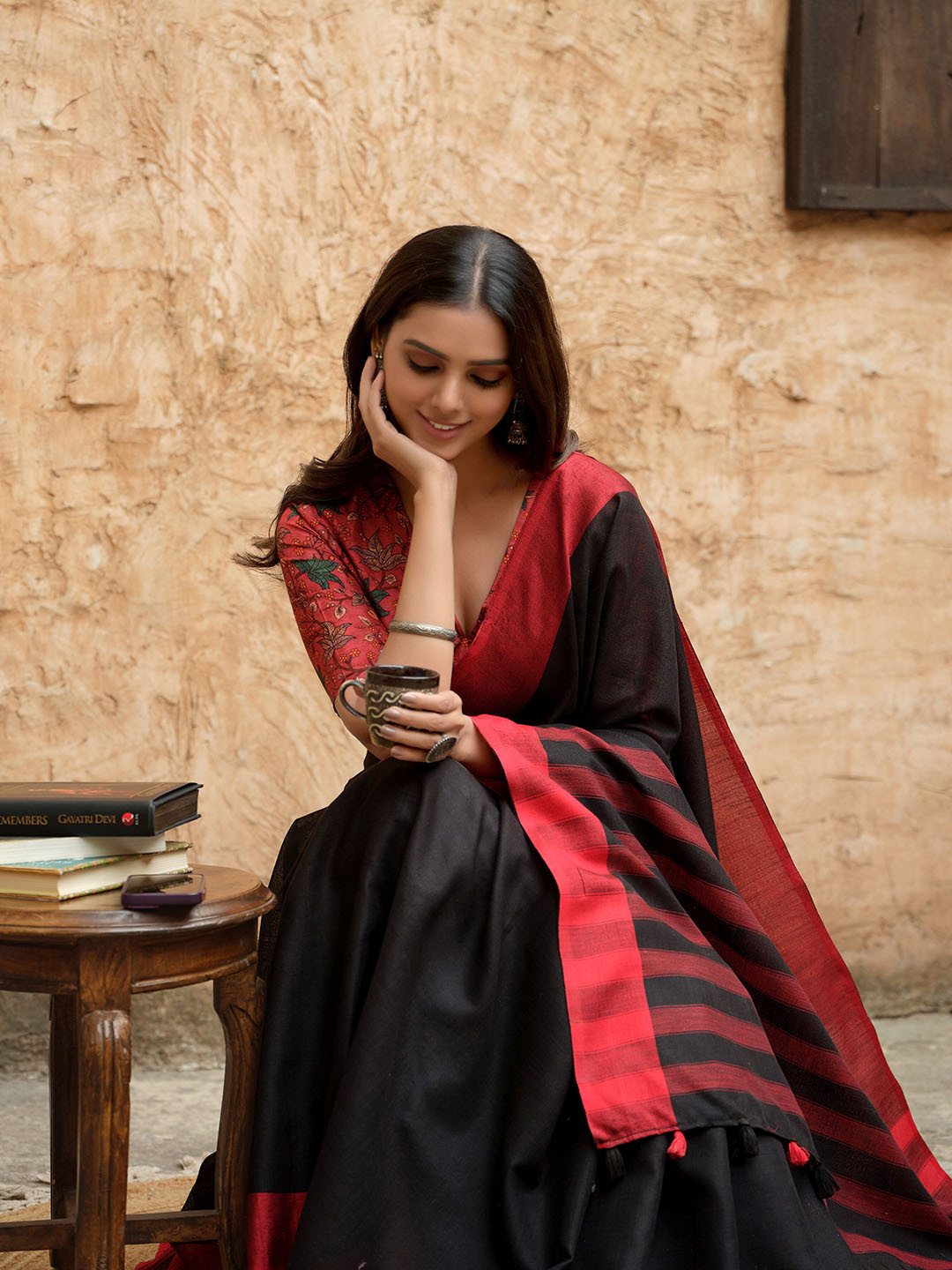 

Sangria Woven Design Cotton Saree, Taupe