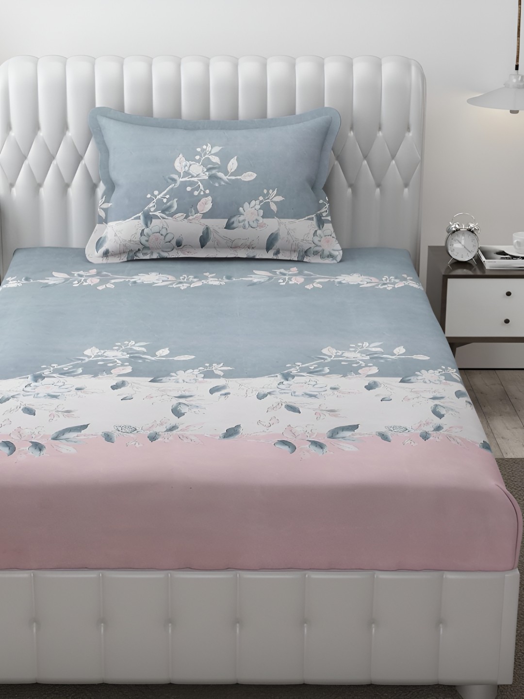 

MallowWorld Pink & Grey Floral Cotton 200 TC 2 Single Bedsheet with 2 Pillow Covers