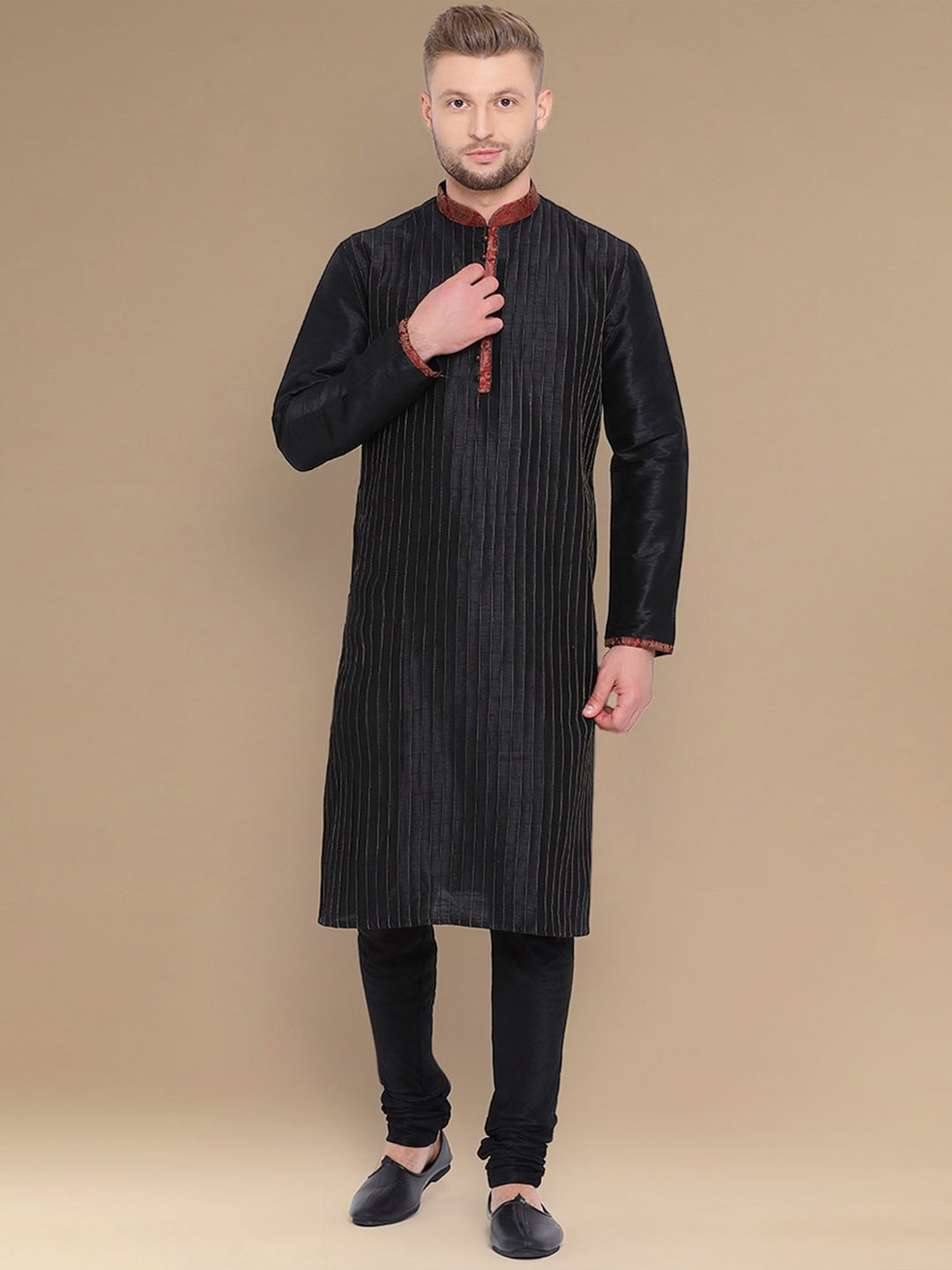 

Sanwara Long Sleeves Kurta with Churidar, Black