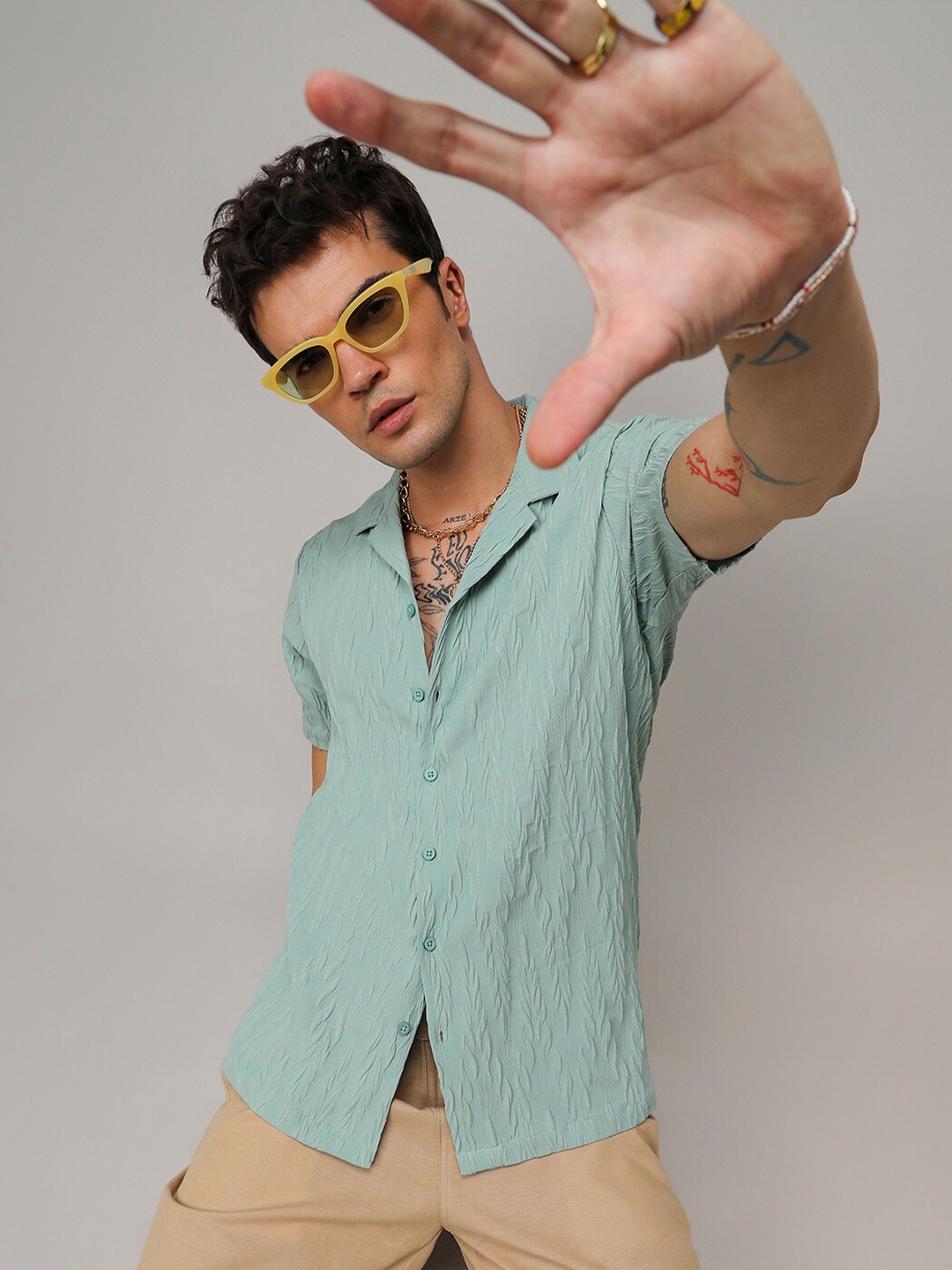 

Campus Sutra Classic Textured Casual Shirt, Green