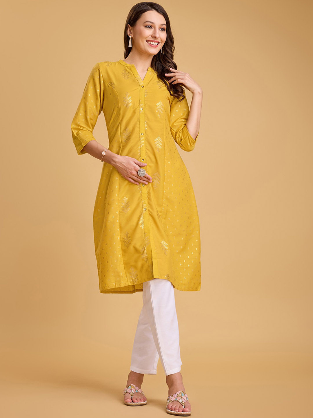 

Ishin Ethnic Motifs Printed Mandarin Collar Kurta, Mustard