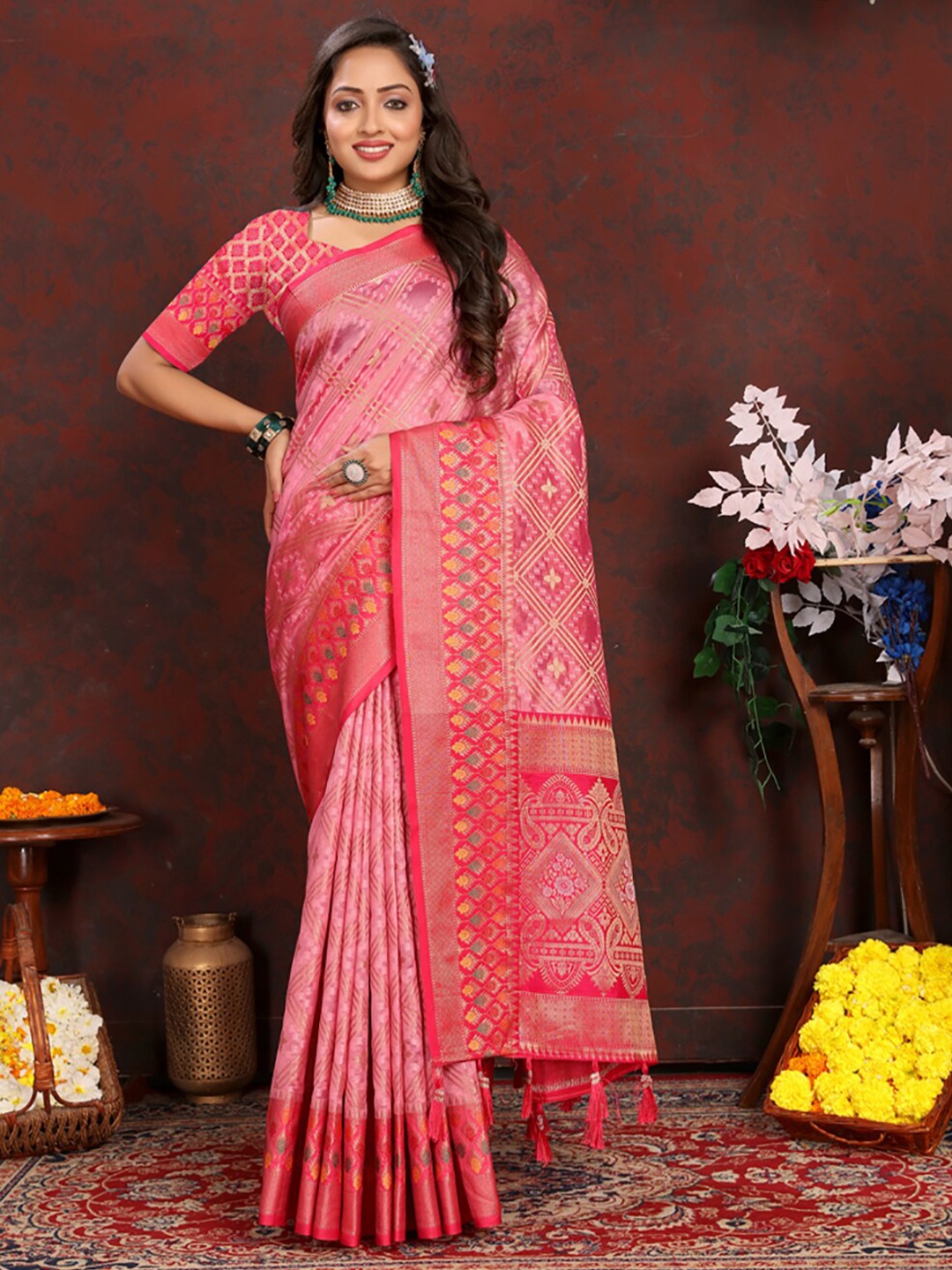 

KALINI Woven Design Banarasi Zari Saree, Pink