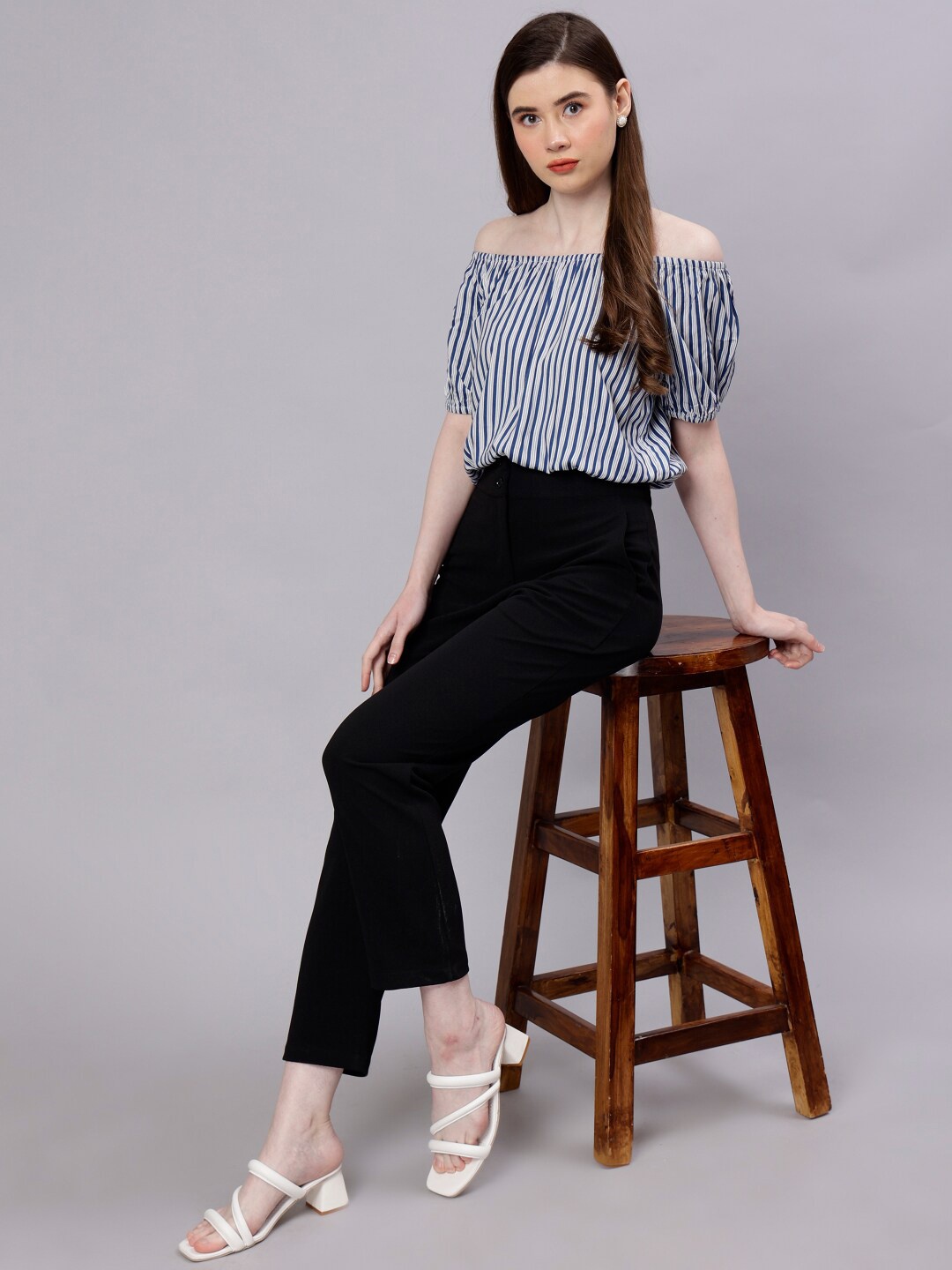 

ENTELLUS Striped Off-Shoulder Puff Sleeves Bardot Top, Blue