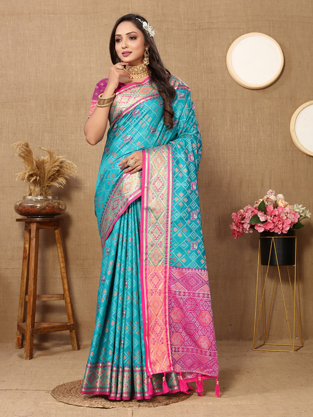 

KALINI Ethnic Motifs Woven Design Zari Patola Saree, Turquoise blue