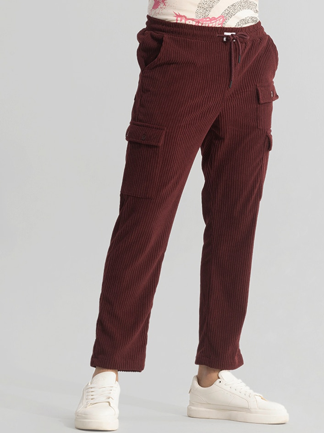 

Snitch Men Classic Cargos Trouser, Maroon
