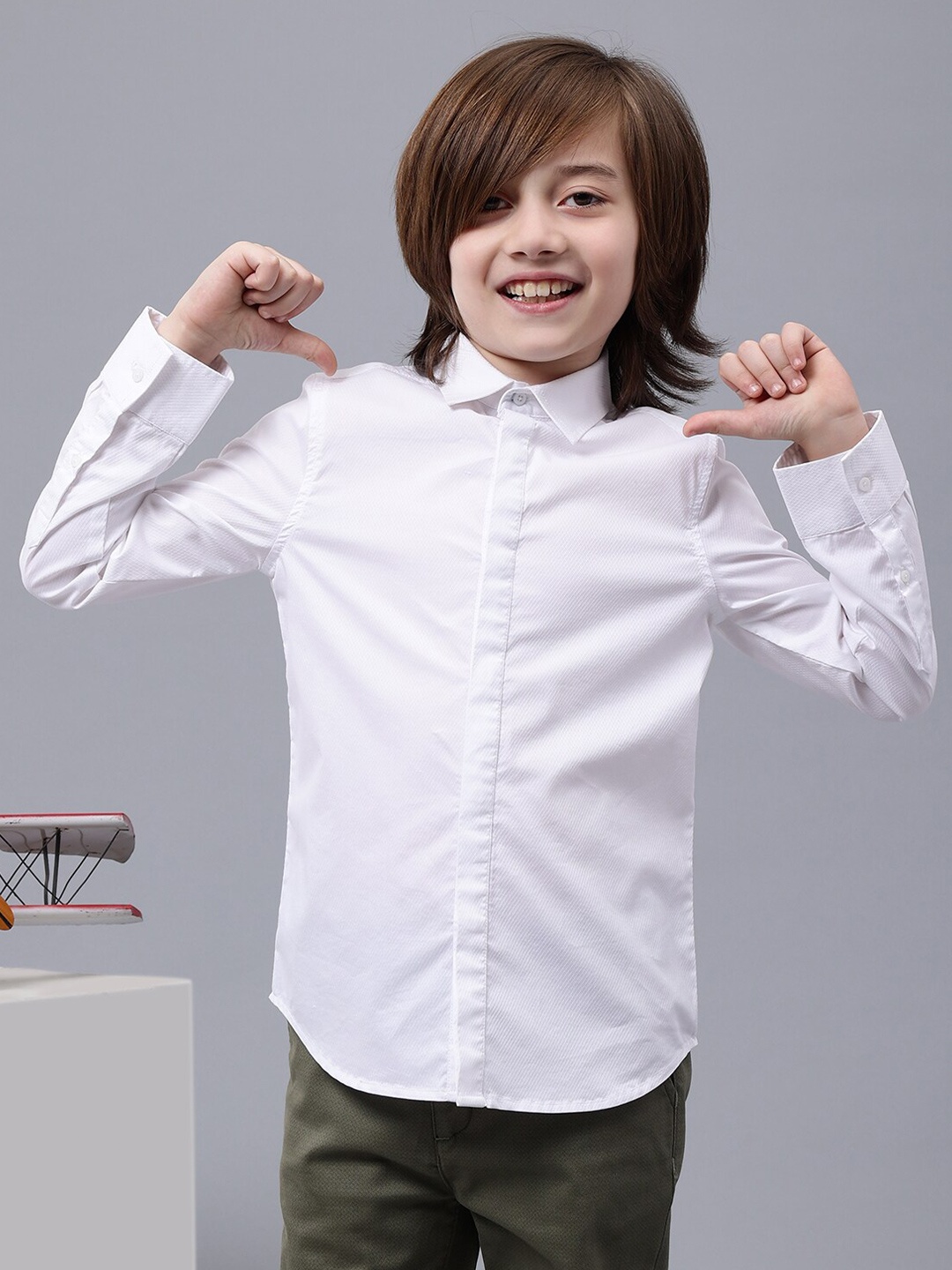 

One Friday Boys Conversational Printed Spread Collar Cotton Casual Shirt, White