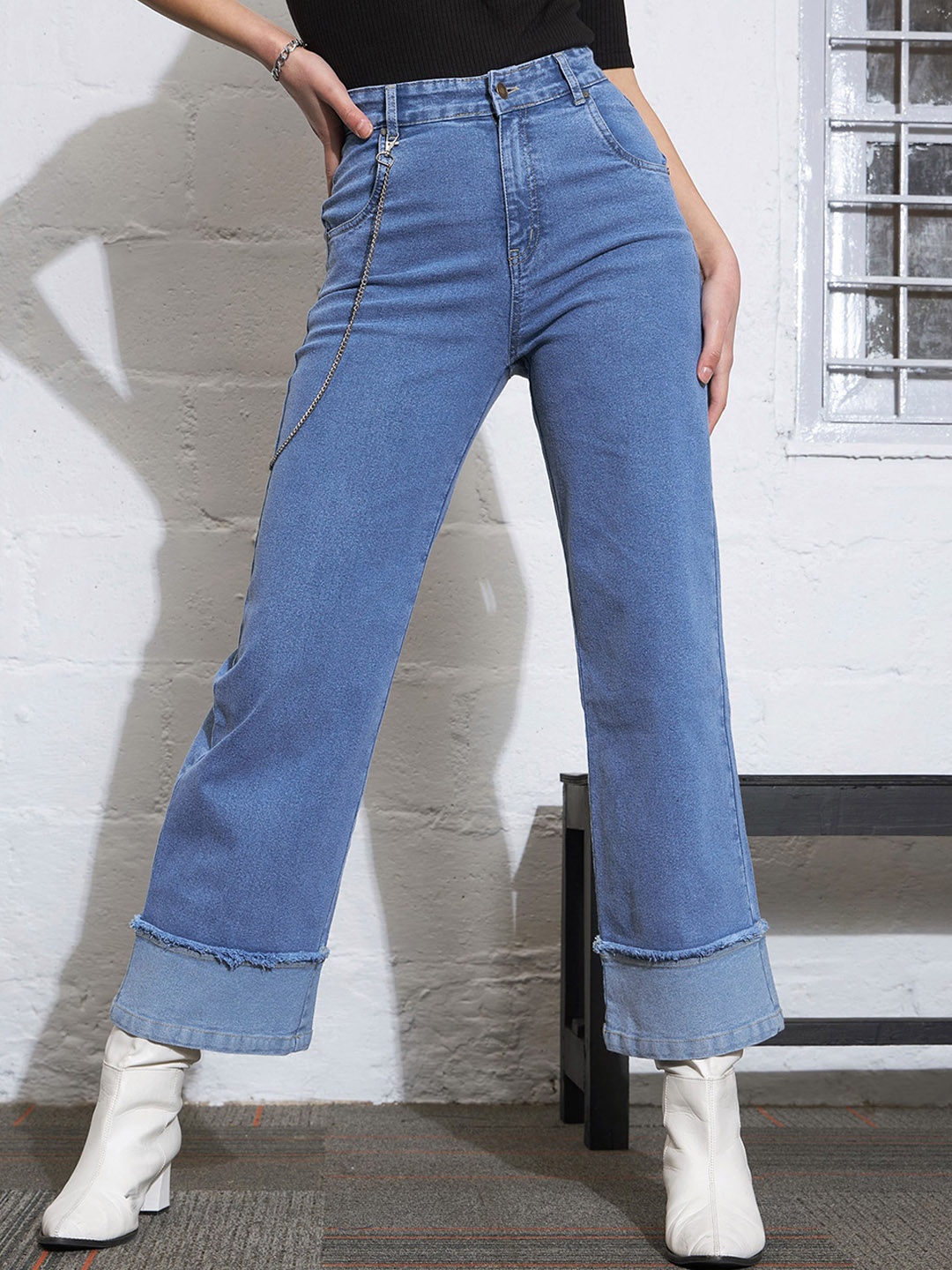 

SASSAFRAS Women Blue Straight Fit High-Rise Clean Look Stretchable Jeans