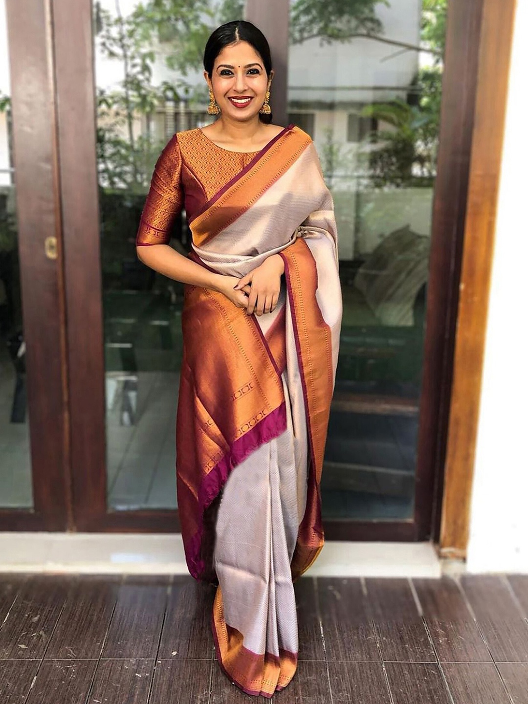 

BerMondsey Ethnic Motifs Woven Design Zari Banarasi Saree, Beige