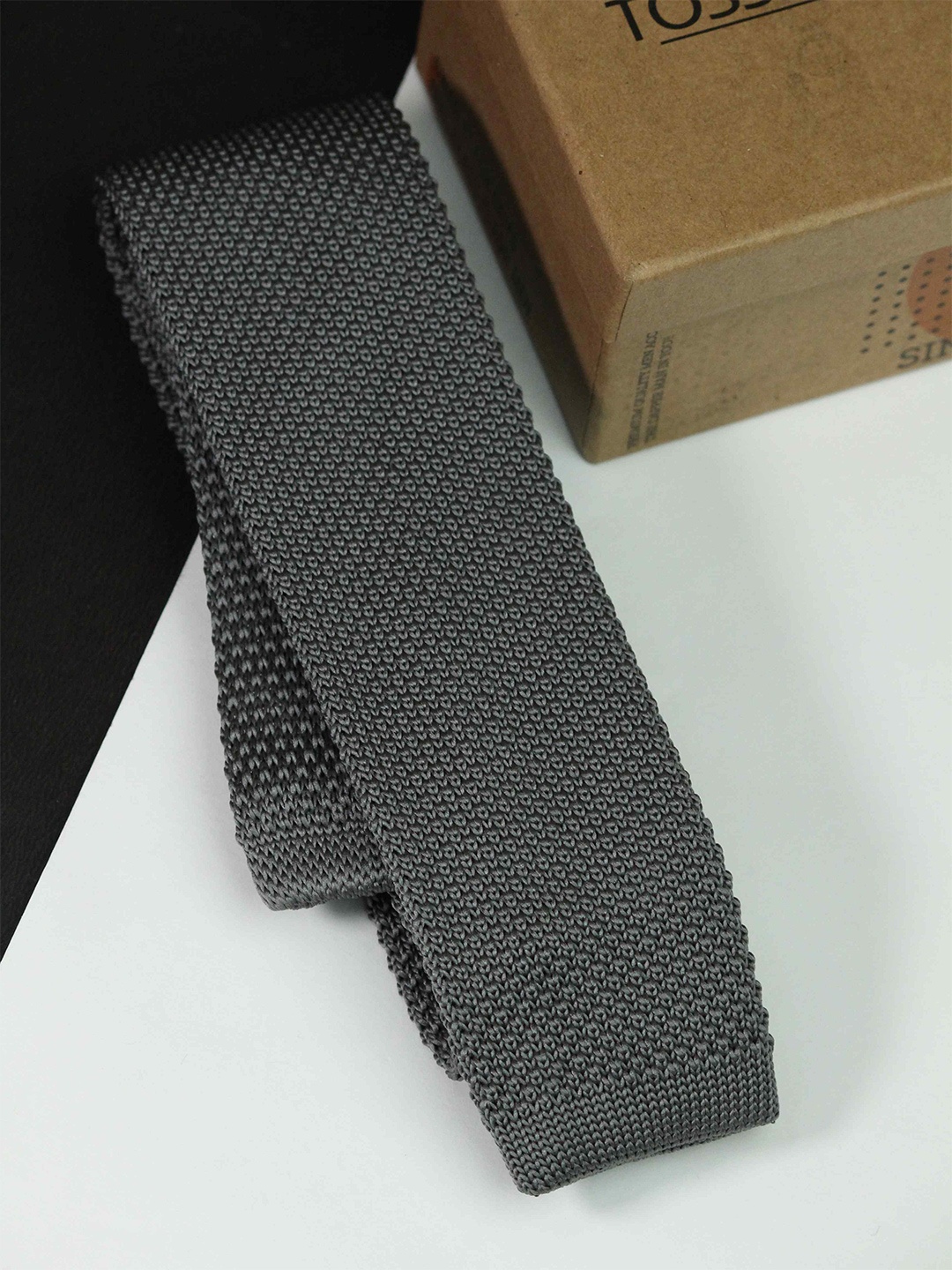 

Tossido Men Knitted Skinny Tie, Grey