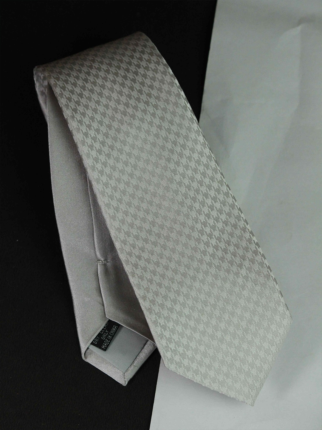 

Tossido Men Woven Design Silk Broad Tie, White