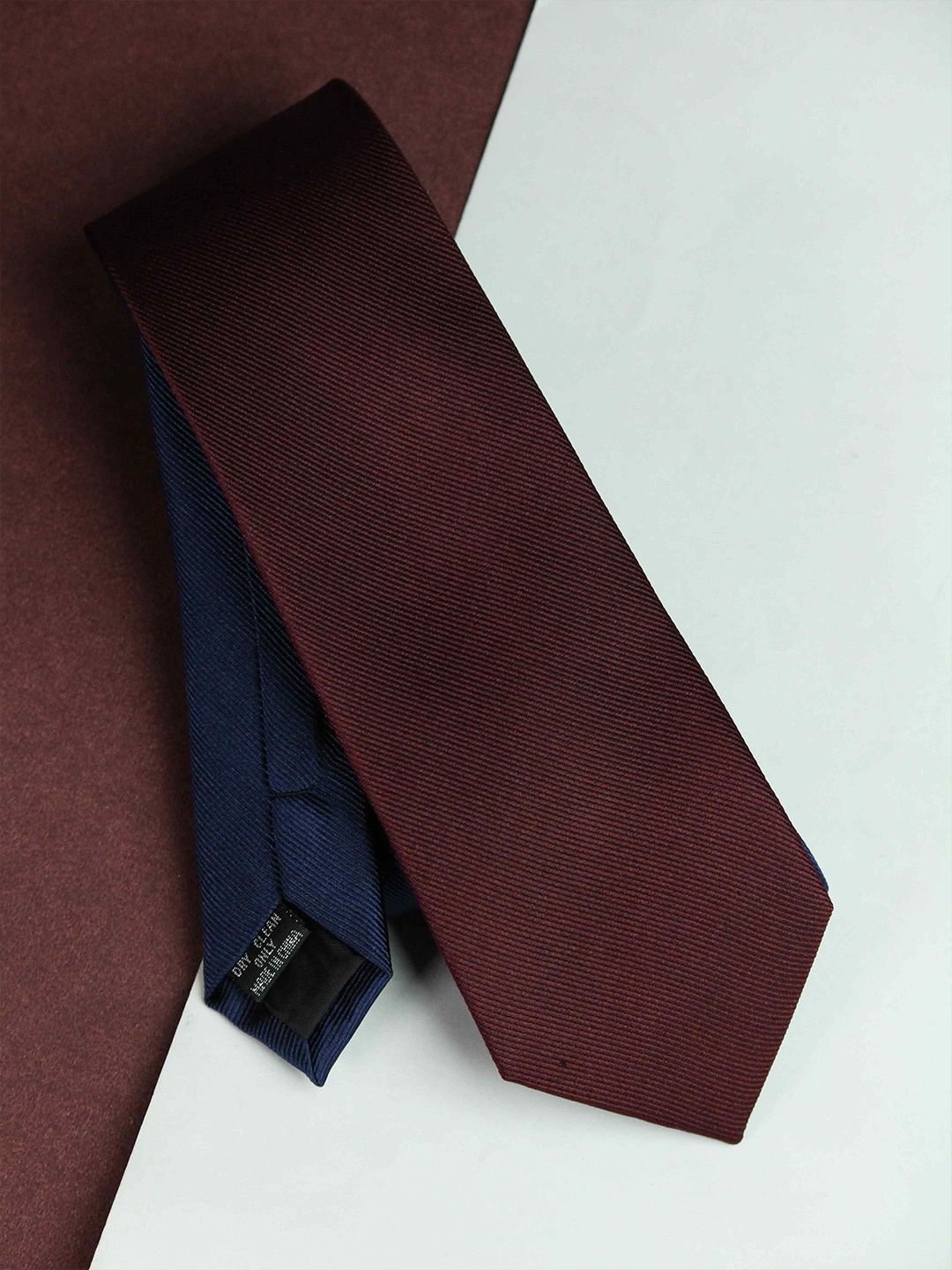 

Tossido Men Woven Design Broad Tie, Maroon