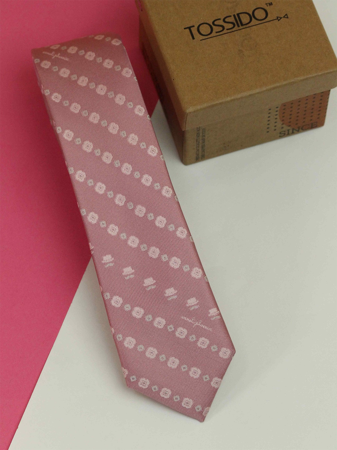 

Tossido Men Woven Design Broad Tie, Pink