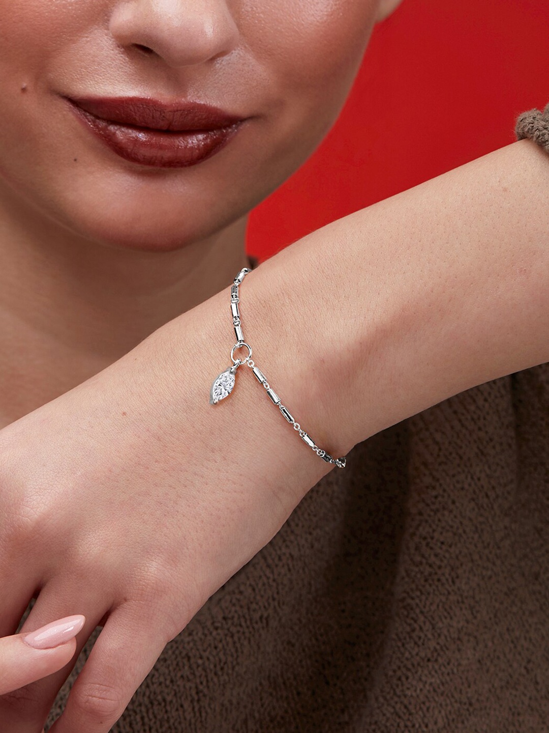 

MINUTIAE Silver-Plated Crystals Link Bracelet