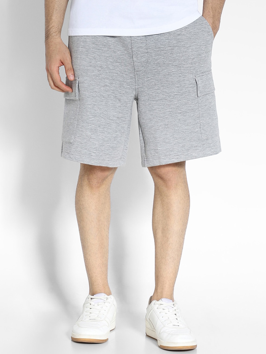 

AMERICAN EAGLE OUTFITTERS Men Mid-Rise Cargo Shorts, Grey