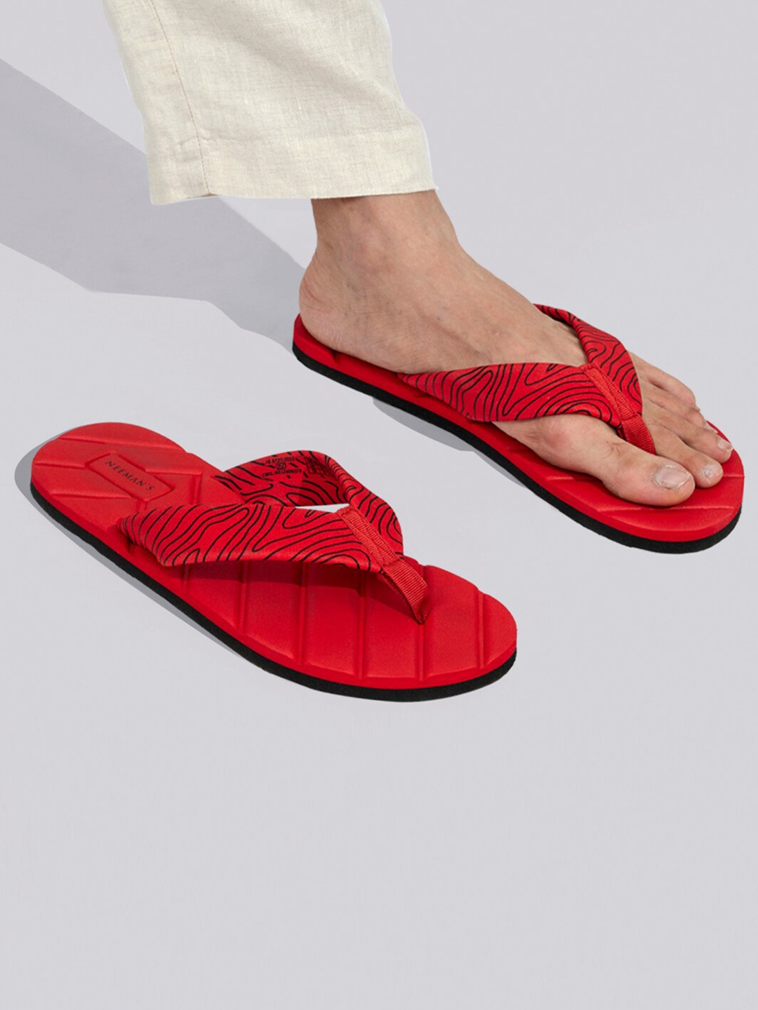 

NEEMANS Men Printed Thong Flip-Flops, Red