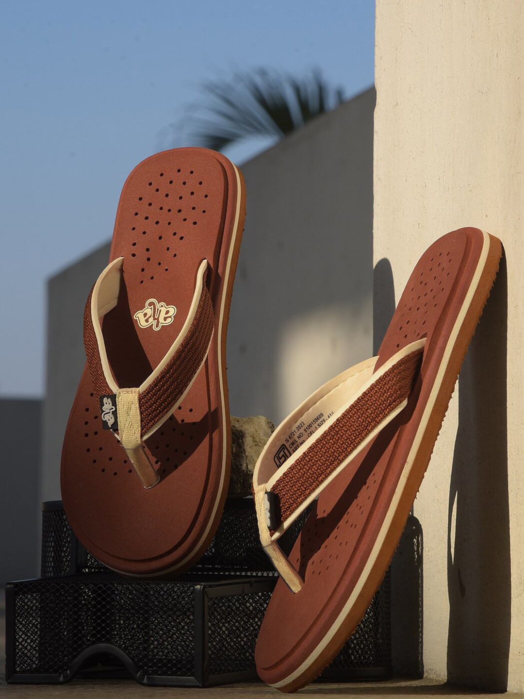 

Liberty Men Thong Flip-Flops, Brown