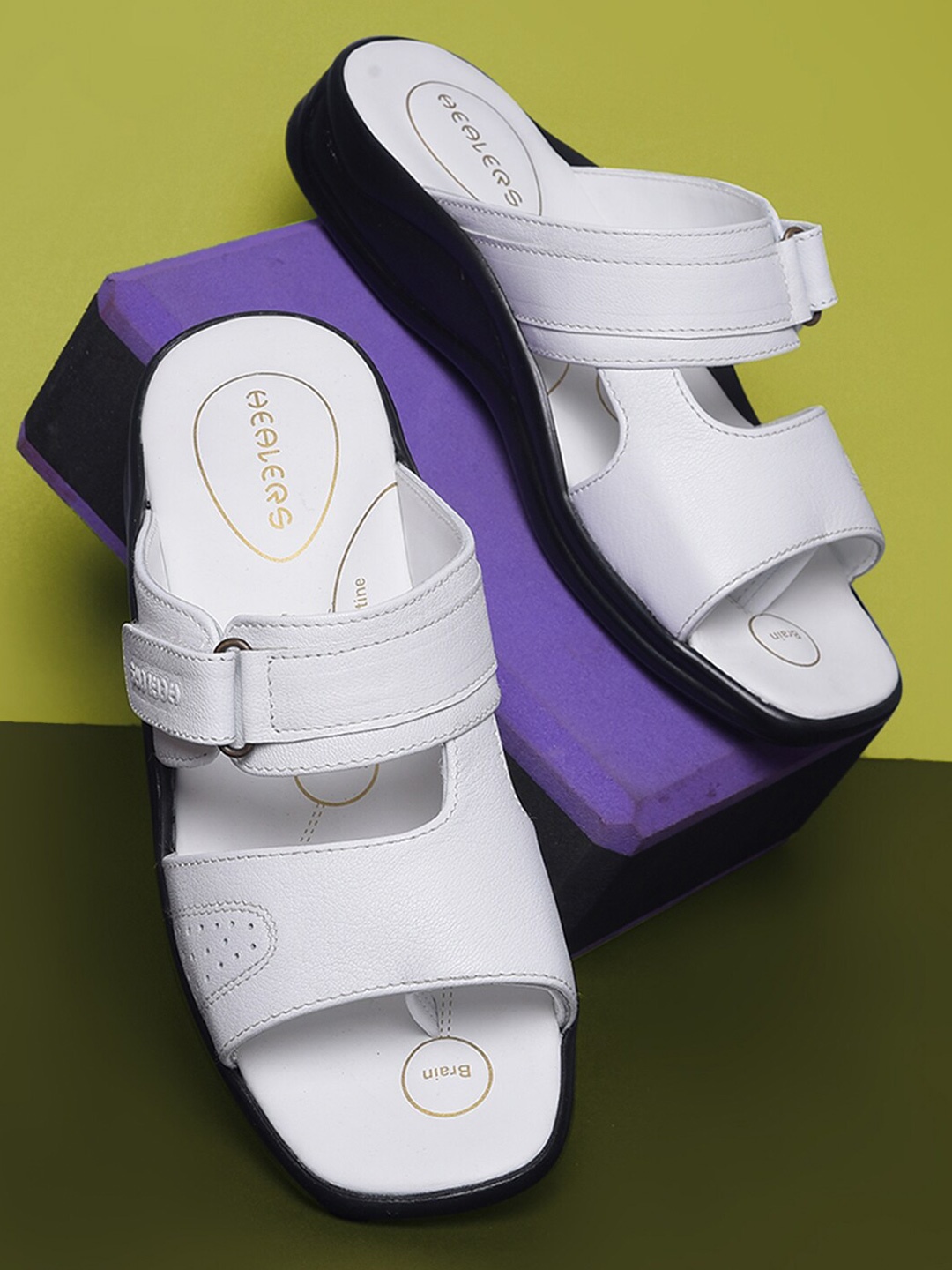 

Liberty Men Comfort Sandal, White