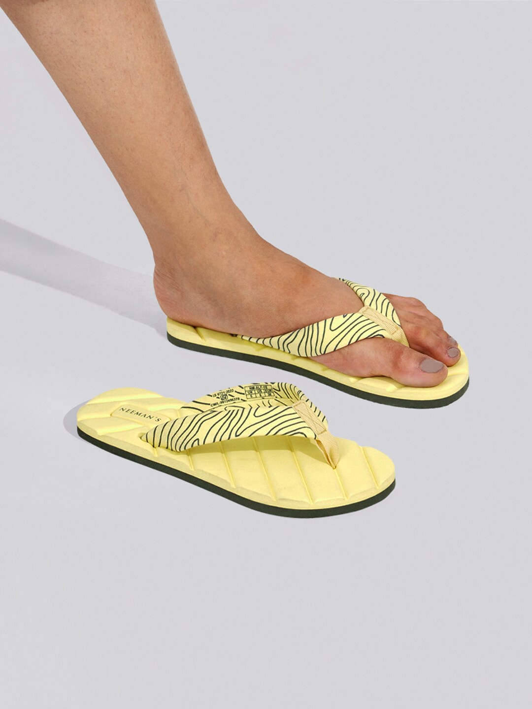 

NEEMANS Women Thong Flip-Flops, Yellow