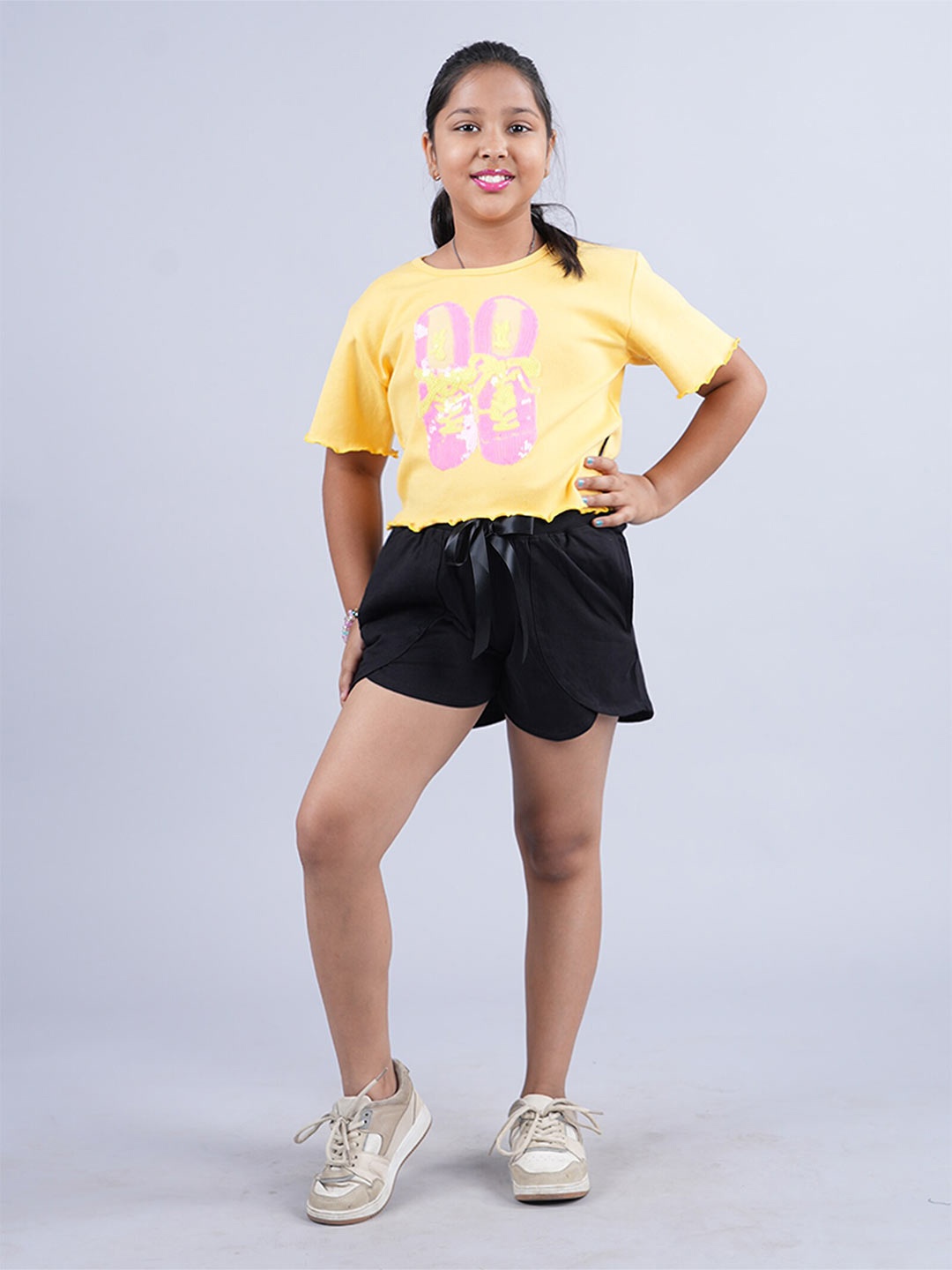 

KiddoPanti Girls Printed Pure Cotton Top with Shorts, Yellow