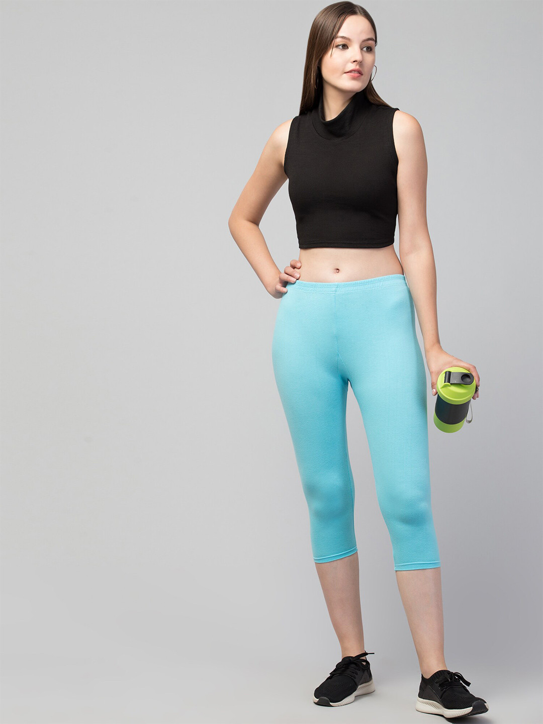 

Apraa & Parma Women Skinny Fit Capris, Turquoise blue