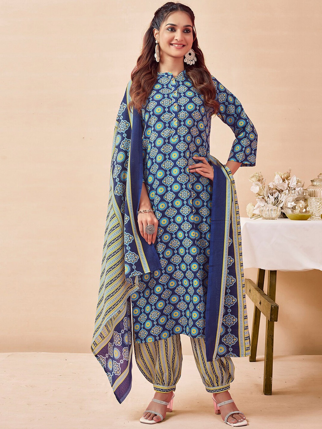 

KALINI Ethnic Motifs Printed Mandarin Collar Straight Kurta with Salwar & Dupatta, Navy blue