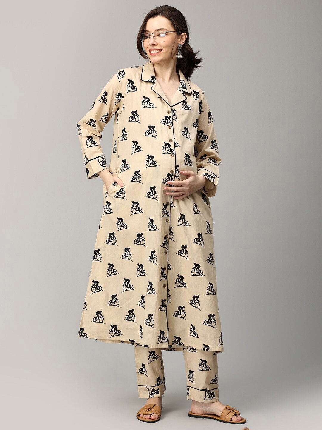 

The Mom Store Conversational Printed Pure Cotton Maternity Night suit, Beige