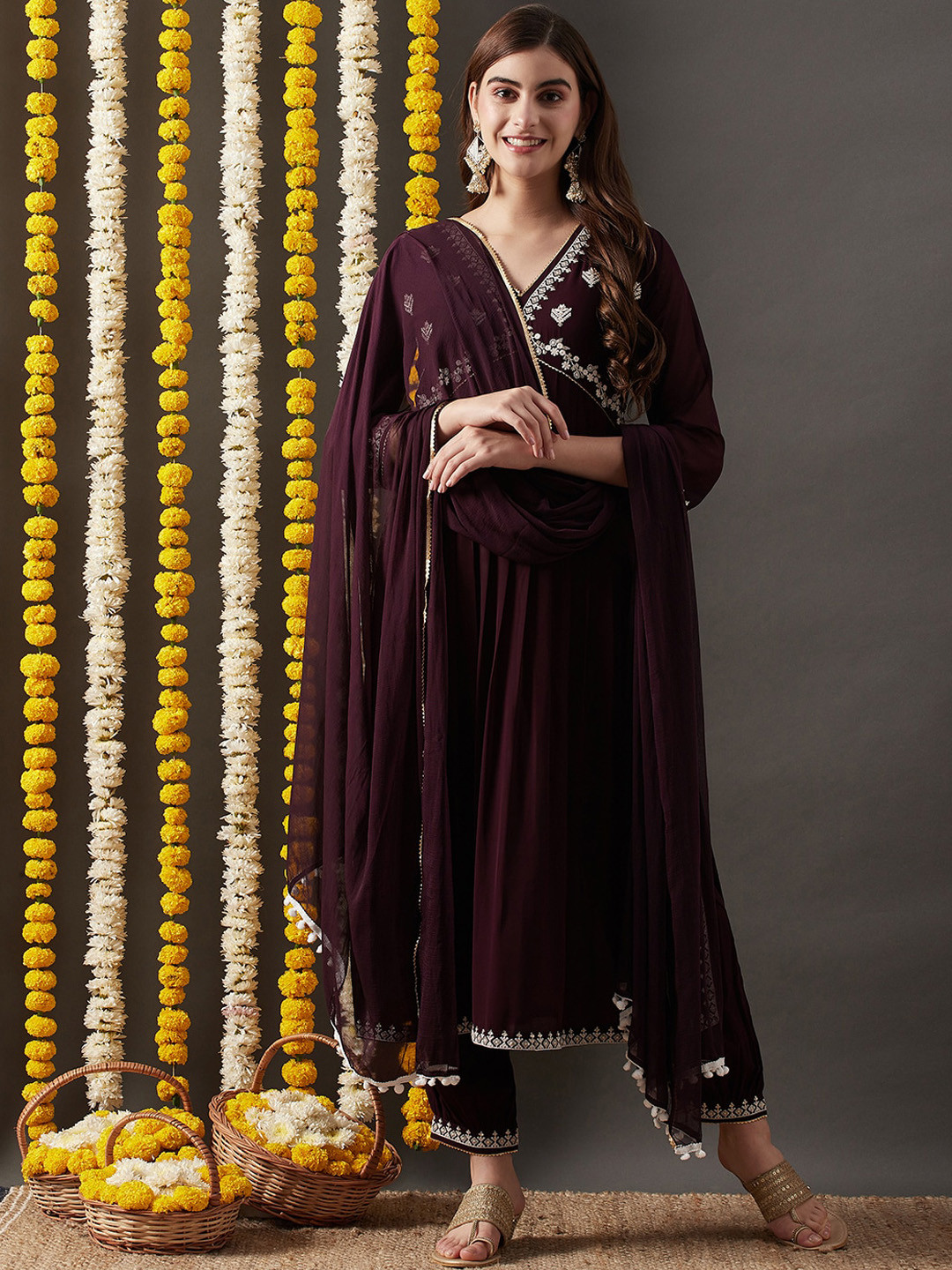 

RAJGRANTH Ethnic Motifs Embroidered Empire Kurta With Harem Pants & Dupatta, Burgundy