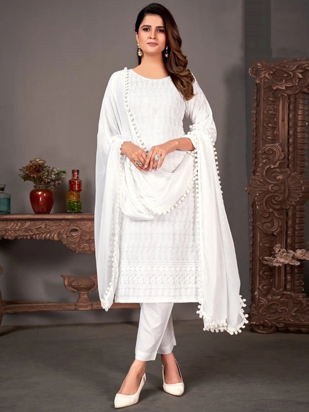 

Peachmode Paisley Embroidered Regular Chikankari Kurta with Trousers & Dupatta, White