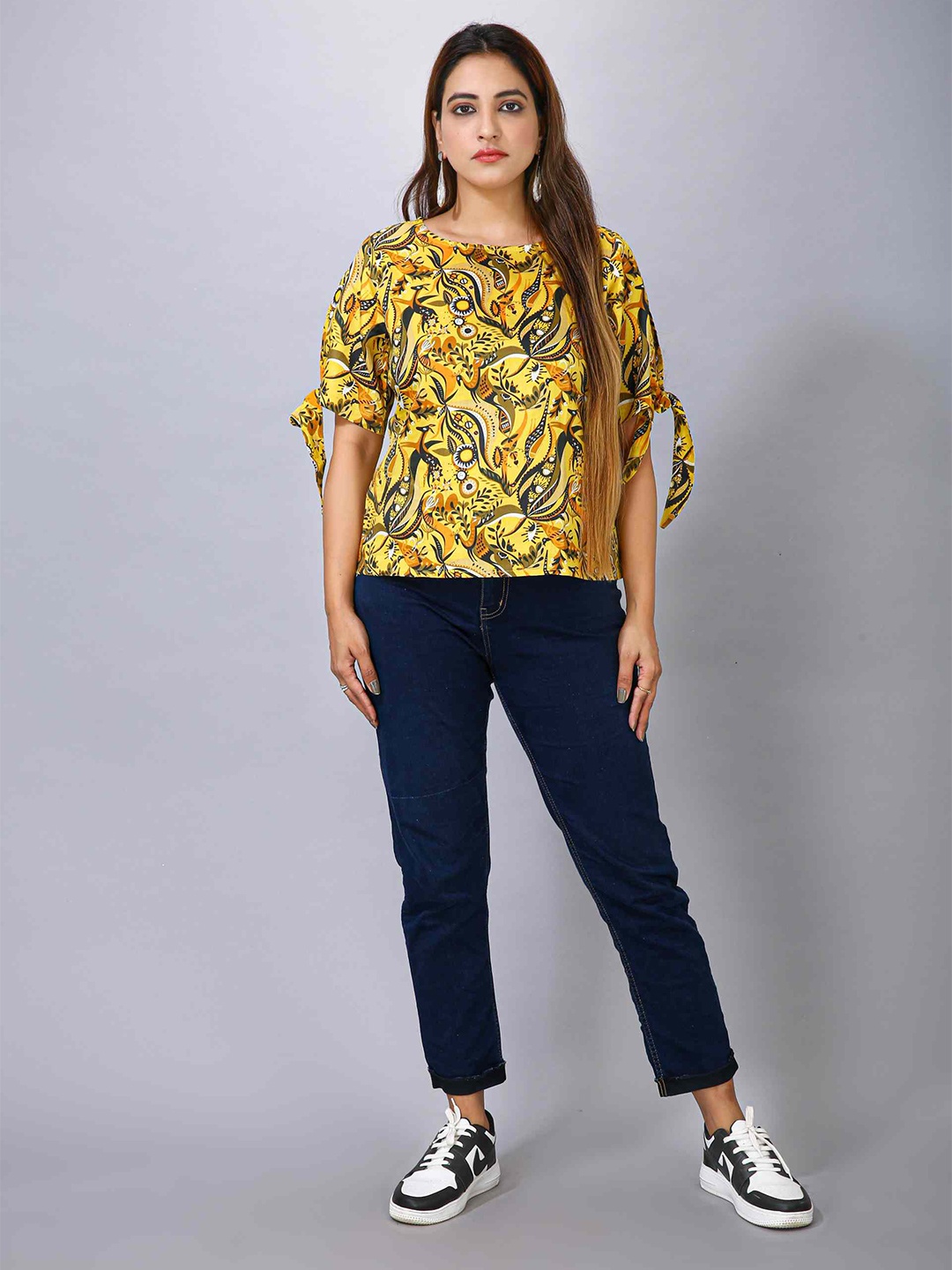 

MAIYEE Animal Printed Round Neck Short Sleeves Top, Yellow