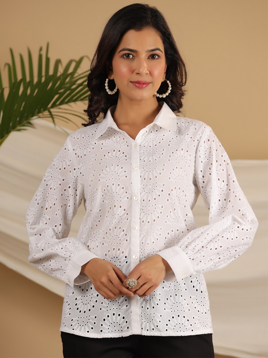 

Juniper Standard Long Sleeves Spread Collar Cotton Polka Dot Opaque Printed Casual Shirt, White