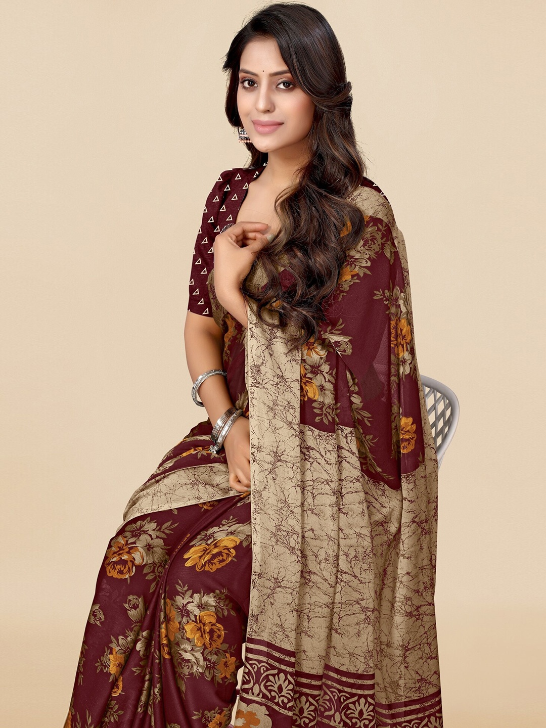 

KALINI Floral Printed Saree, Maroon