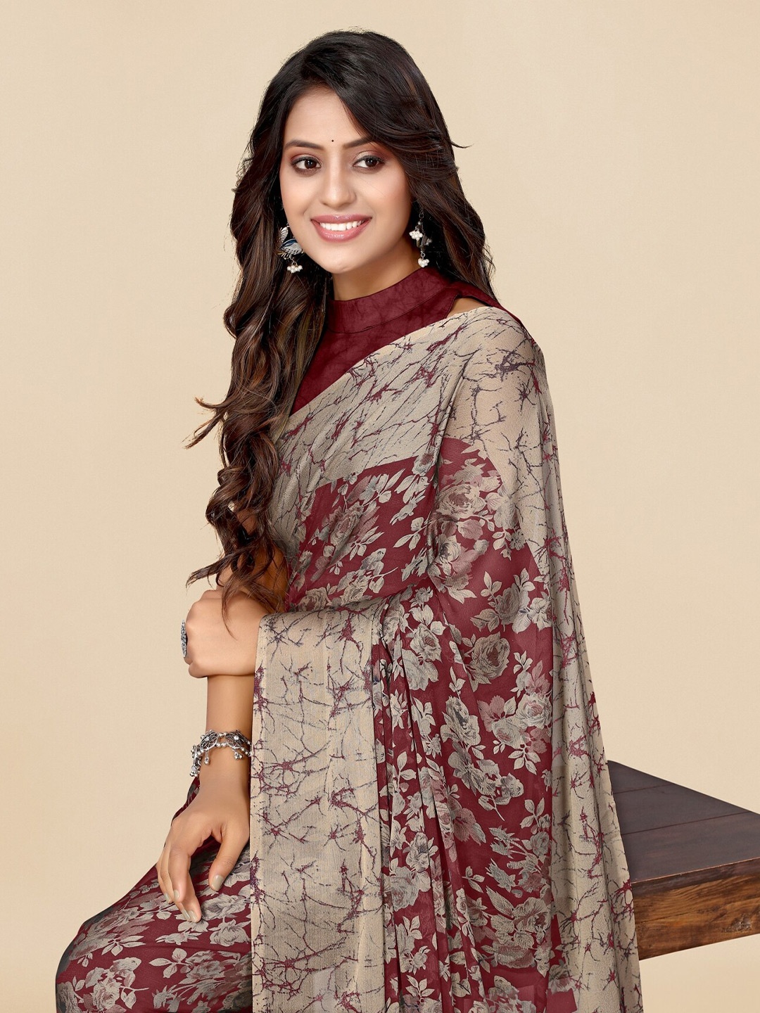 

KALINI Floral Printed Saree, Maroon
