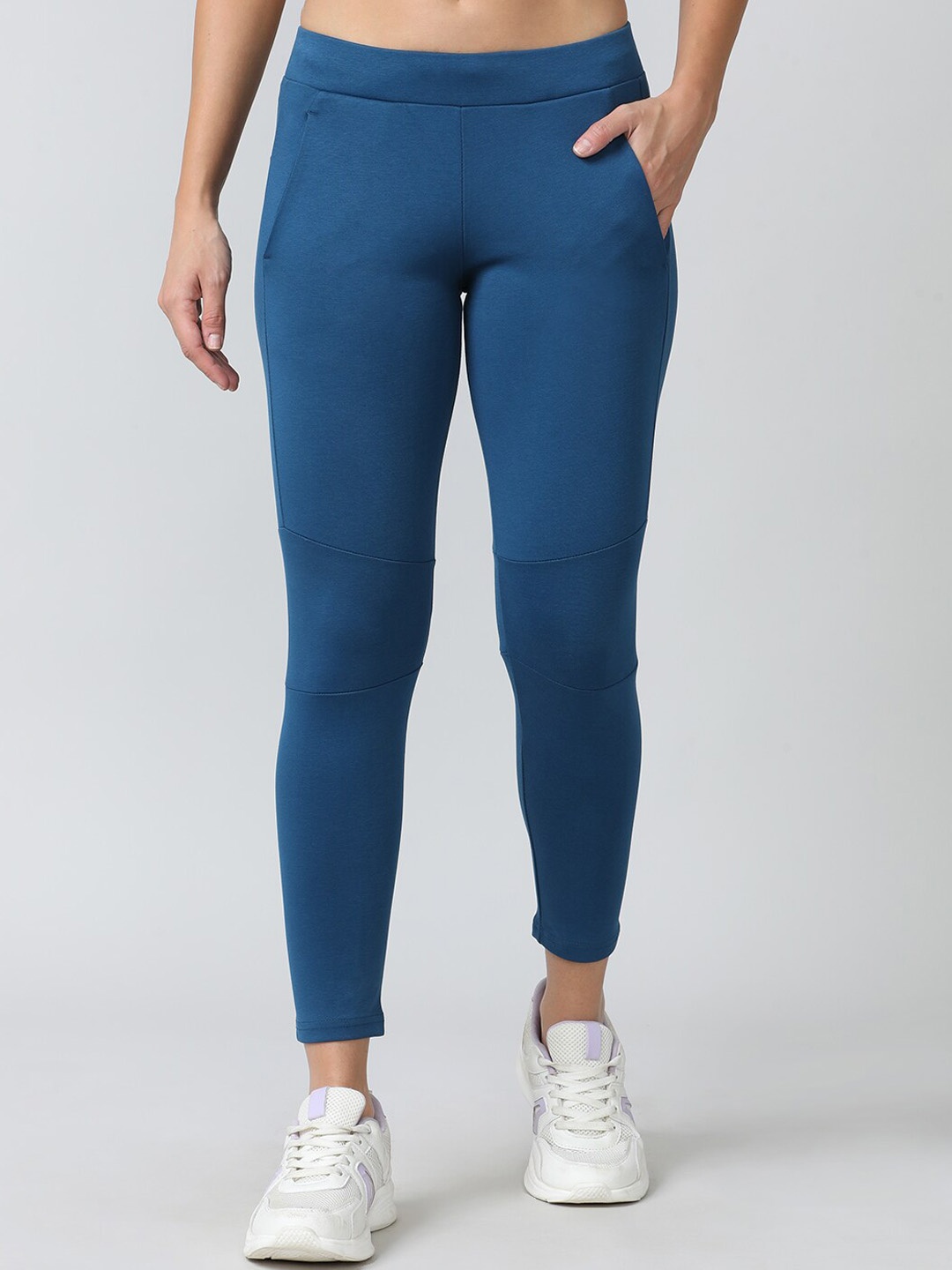 

Lovable Sport Women Ankle Length Training Tights, Blue